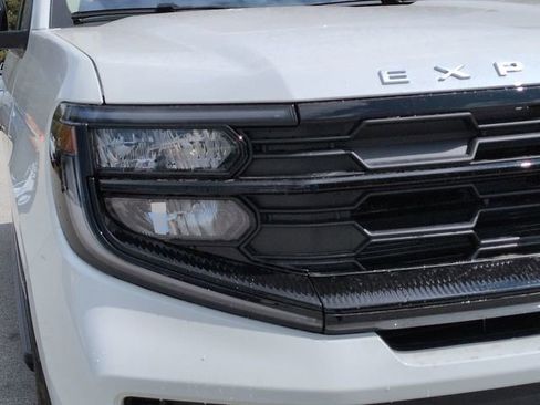 New 2025 Ford Expedition Max Active image 9