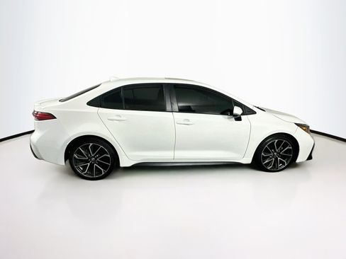 Used 2020 Toyota Corolla SE w/ SE Premium Package FWD image 10