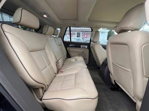 Used 2008 Lincoln MKX AWD image 17