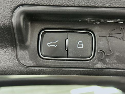 Used 2025 Ford Explorer Platinum w/ LUX Leather Package image 33