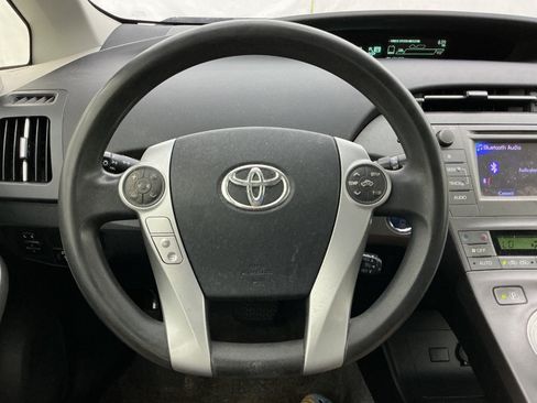 Used 2013 Toyota Prius Two FWD image 16
