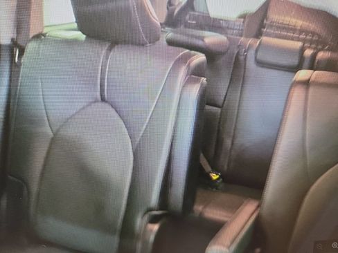 Used 2023 Toyota Highlander Limited AWD/4WD image 15