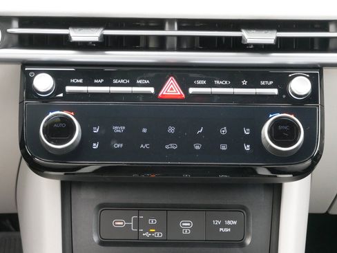 New 2026 Hyundai Tucson Limited image 11