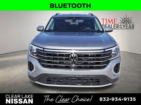 Used 2024 Volkswagen Atlas SE image 2