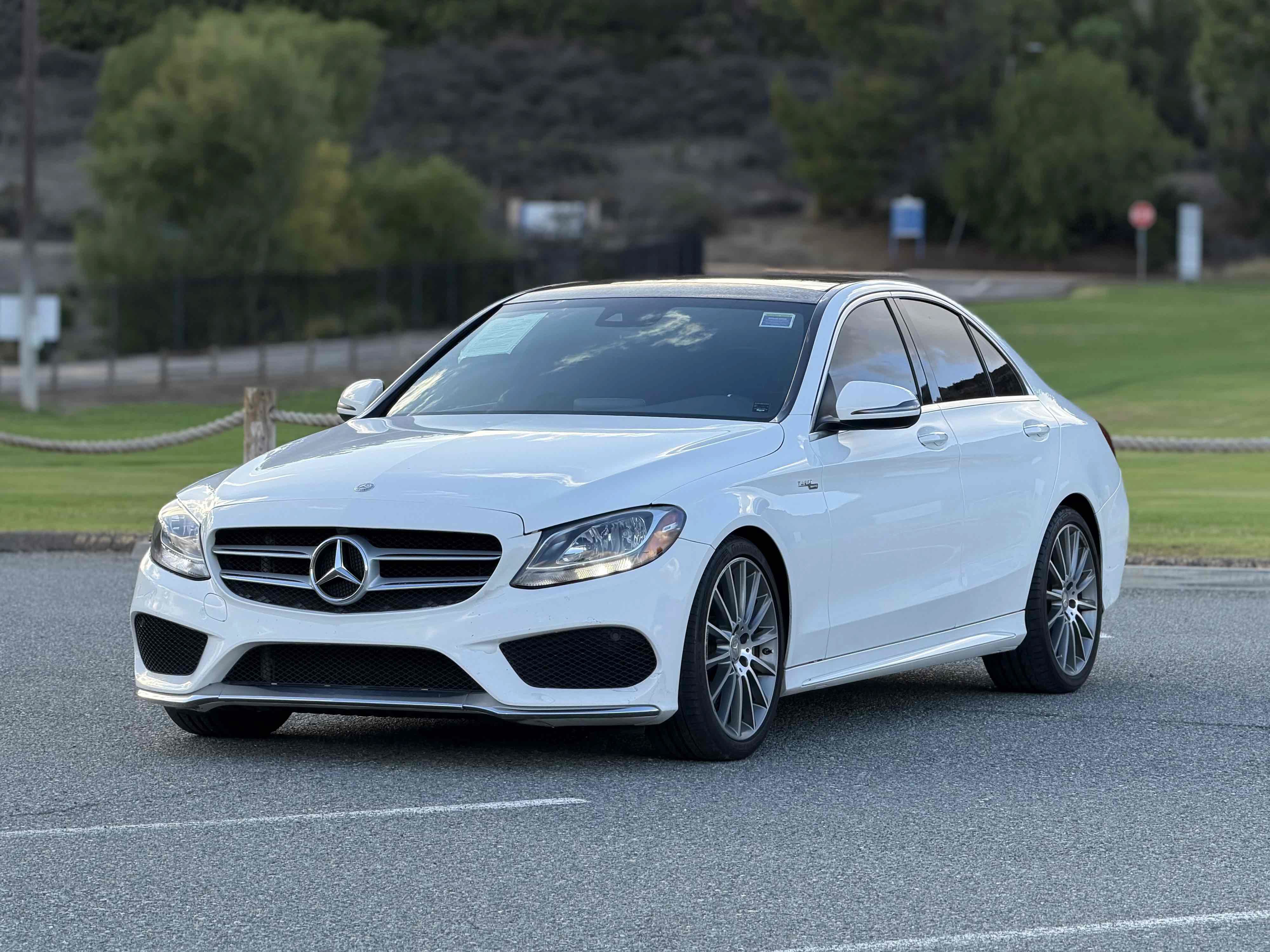 Used 2016 Mercedes-Benz C 300 Sedan image 3