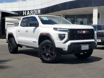 Used 2025 GMC Canyon Elevation w/ Convenience Package