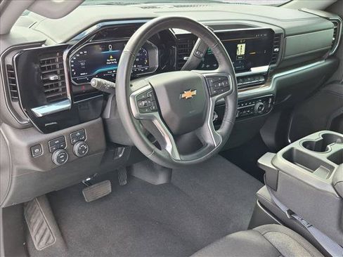 Certified 2023 Chevrolet Silverado 1500 LT AWD/4WD image 10
