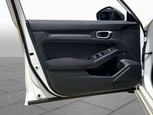 Used 2023 Honda Civic Sport image 22