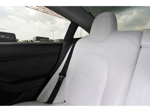 Used 2023 Tesla Model 3 Standard Range RWD image 14