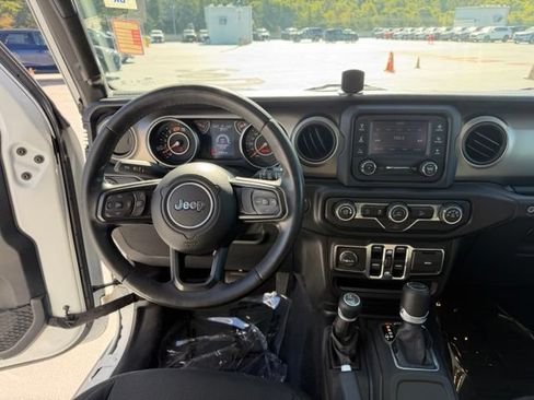 Used 2020 Jeep Wrangler Unlimited Sport S AWD/4WD image 12