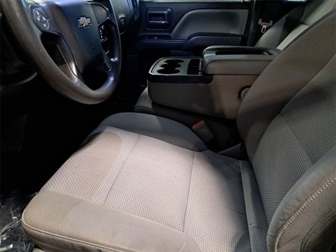 Used 2018 Chevrolet Silverado 1500 Custom image 10