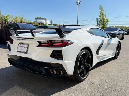Used 2022 Chevrolet Corvette Stingray Preferred Cpe w/ Z51 Performance Package RWD image 6