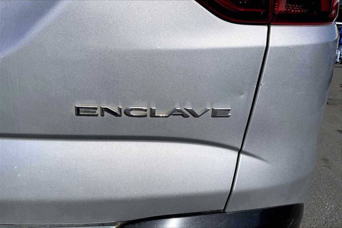 Used 2022 Buick Enclave Premium FWD image 8