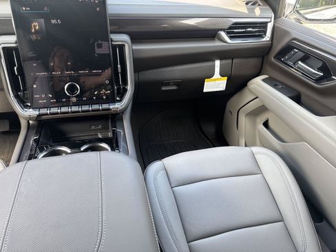 New 2026 GMC Yukon Elevation RWD image 16