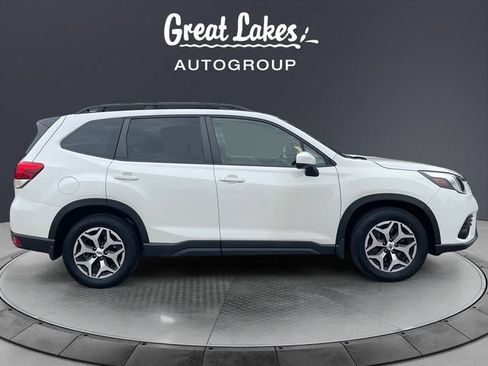 Certified 2024 Subaru Forester Premium AWD/4WD image 6