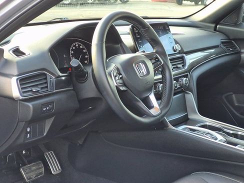 Used 2022 Honda Accord Sport image 10