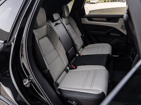 New 2026 Porsche Cayenne E-Hybrid image 42