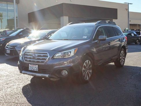 Used 2016 Subaru Outback 2.5i Limited w/ Popular Package #4 image 3