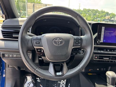 Certified 2025 Toyota Camry SE AWD/4WD image 27