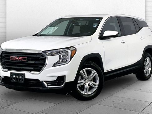 Used 2024 GMC Terrain SLE FWD image 14
