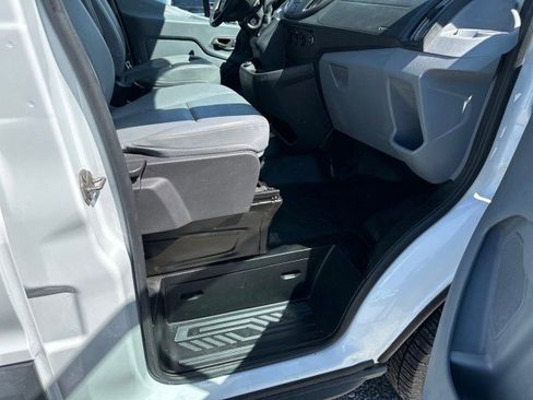 Used 2017 Ford Transit 250 130 Low Roof image 28