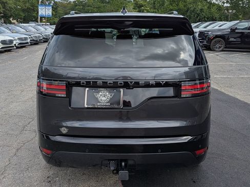 Used 2025 Land Rover Discovery Dynamic SE AWD/4WD image 8