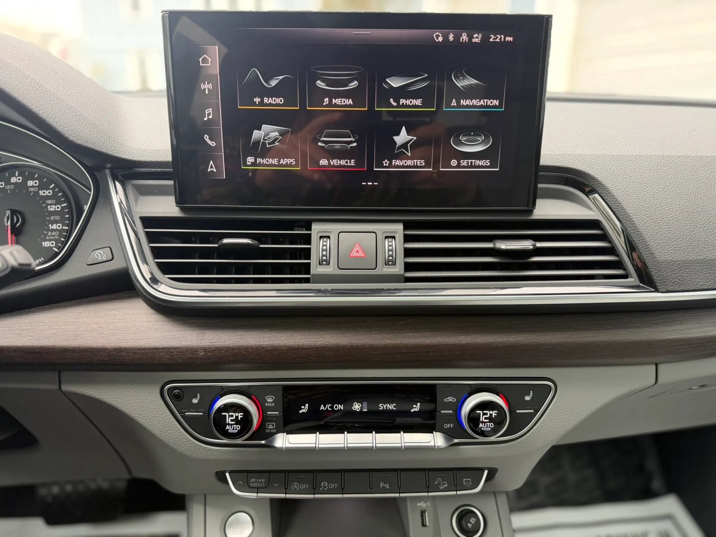 Used 2022 Audi Q5 2.0T Premium w/ Convenience Package AWD/4WD image 27