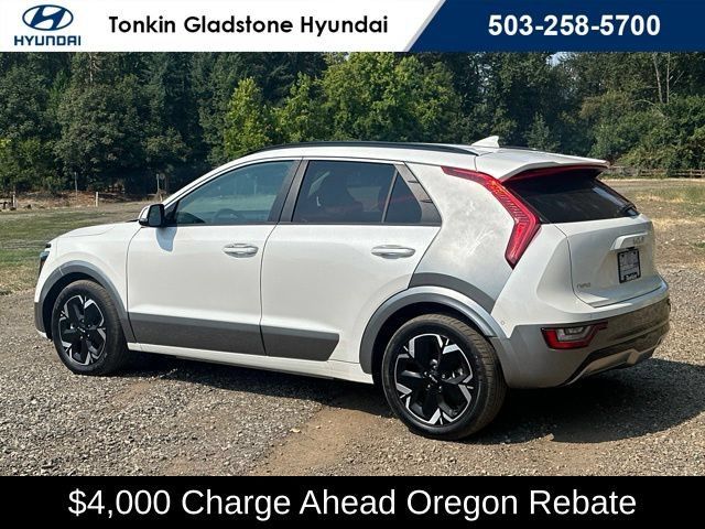 Used 2023 Kia Niro Wave FWD image 7