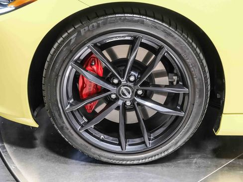 Used 2024 Nissan Z Performance w/ Floor Mat Package RWD image 10