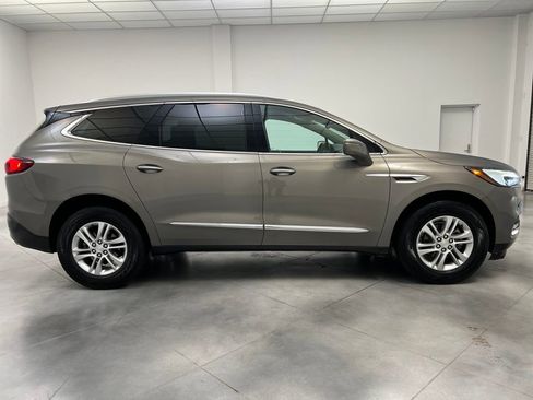 Used 2018 Buick Enclave Premium image 8