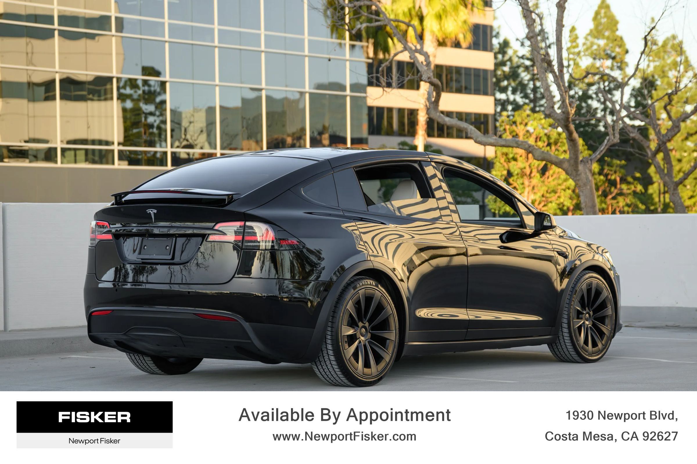 Used 2022 Tesla Model X AWD/4WD image 3