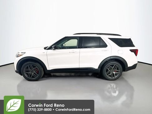 New 2026 Ford Explorer ST-Line w/ ST-Line Street Pack AWD/4WD image 4