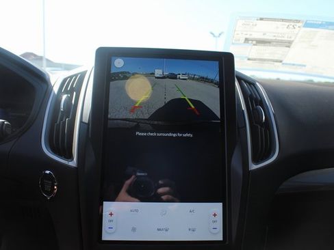 New 2024 Ford Edge SE image 14