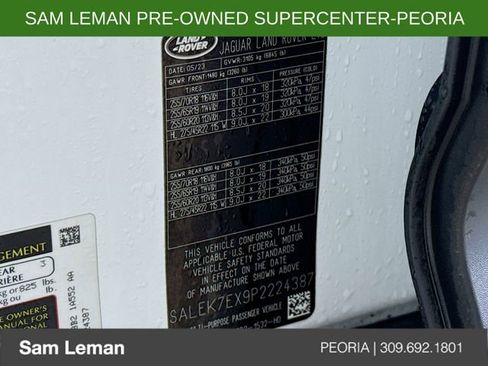 Used 2023 Land Rover Defender 110 image 30