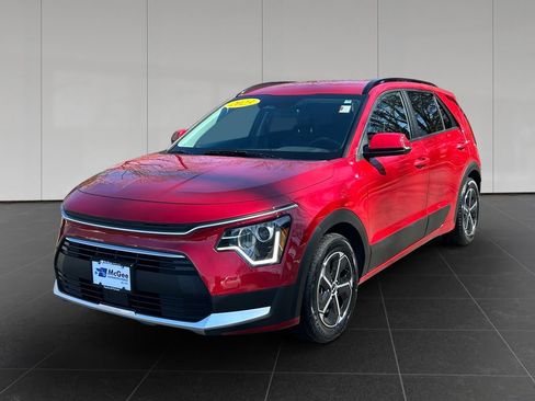 Used 2023 Kia Niro EX FWD image 1