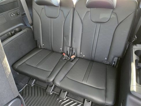 New 2026 Kia Sorento S w/ S Panoramic Sunroof Package FWD image 23
