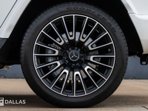 Used 2025 Mercedes-Benz G 63 AMG 4MATIC image 9