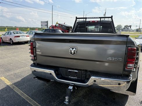 Used 2013 RAM 3500 Laramie w/ Cold Weather Group AWD/4WD image 4