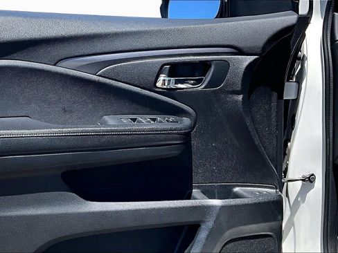Used 2017 Honda Pilot EX-L image 21