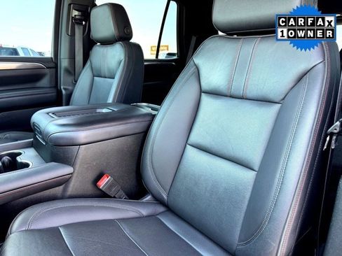 Used 2022 Chevrolet Tahoe RST w/ Luxury Package image 14