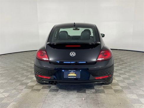 Used 2018 Volkswagen Beetle 2.0T S image 23