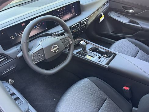 New 2026 Nissan Sentra SV w/ SV Convenience Package FWD image 24