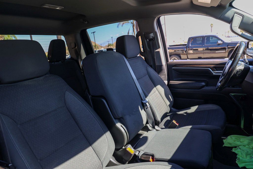Used 2022 Chevrolet Silverado 1500 LT RWD image 21