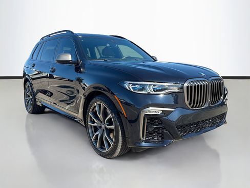 Used 2020 BMW X7 M50i image 1