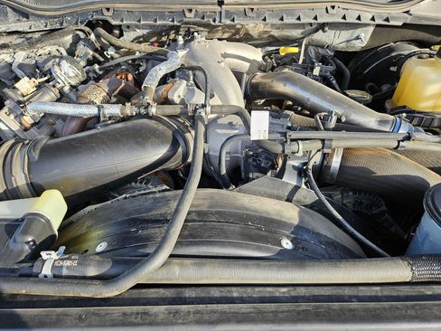 Used 2022 Ford F250 Lariat w/ Tremor Off-Road Package AWD/4WD image 36