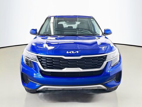 Used 2023 Kia Seltos LX image 3