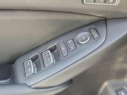 Used 2022 Honda Accord EX-L image 30