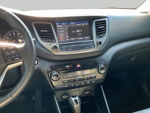 Used 2018 Hyundai Tucson Limited w/ Cargo Package FWD image 7