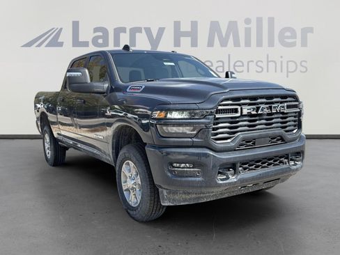 New 2025 RAM 2500 Big Horn image 2