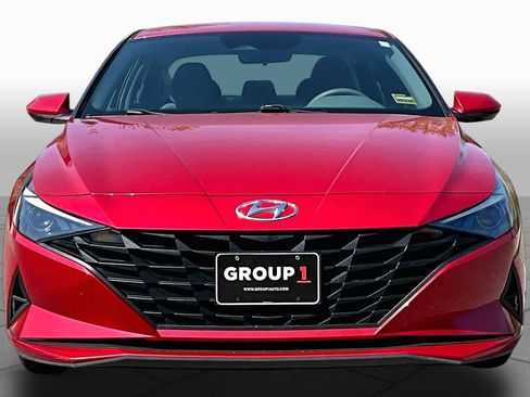 Used 2022 Hyundai Elantra SEL FWD image 6